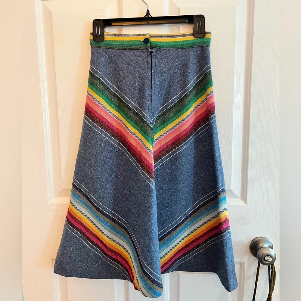 One-of-a-kind vintage skirt - Picture 3 of 6